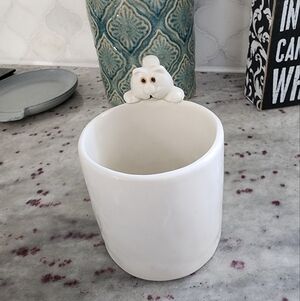 Vintage 1977 Fitz & Floyd "Catnap" Mug 3D Cat Handle & Fish White 3" High